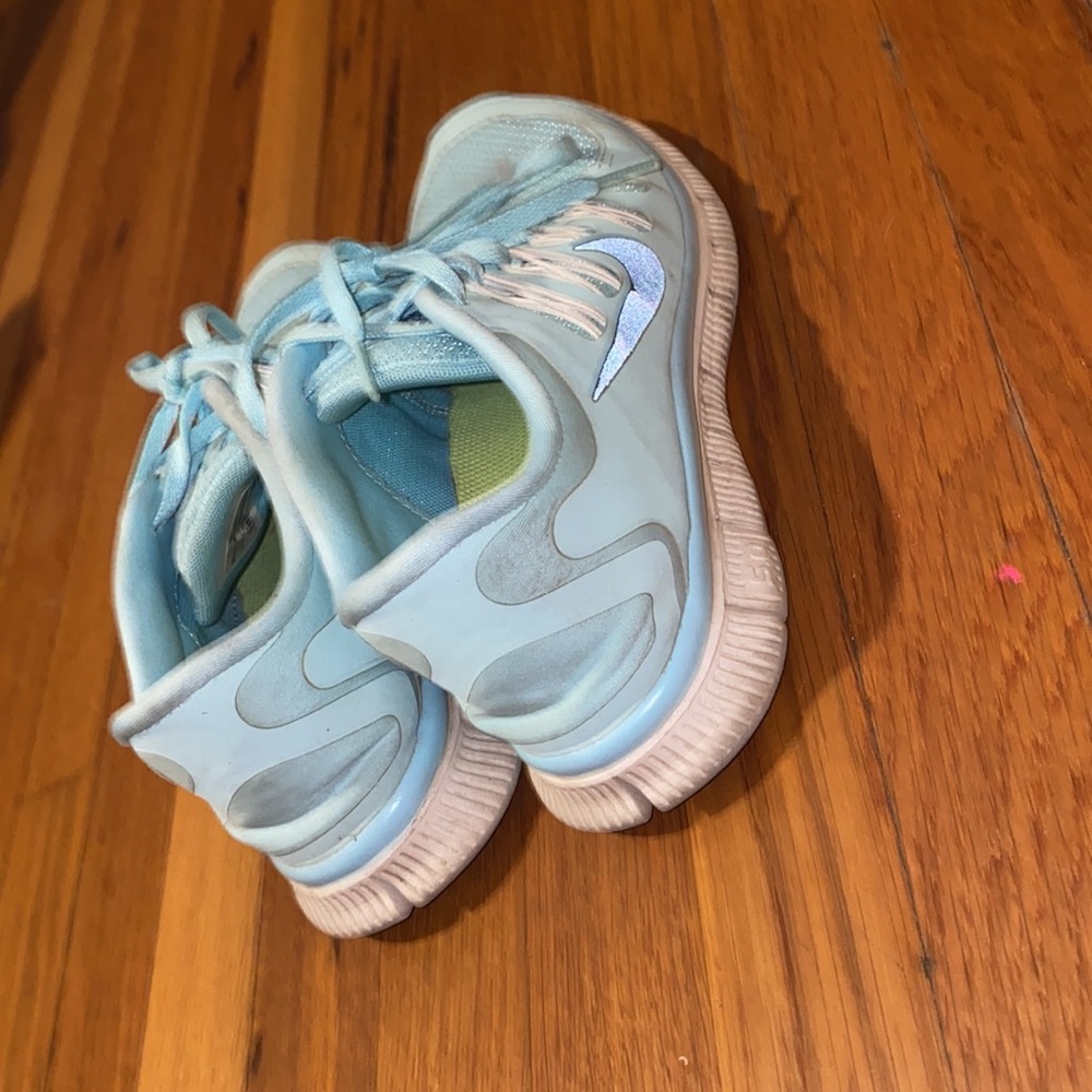 Running shoes - Picture 4 of 6